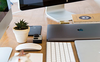 4胜1平仍下课！卡里克被豪门算死，图赫尔才是曼联那枚止痛药